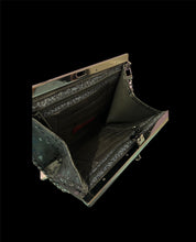 Load image into Gallery viewer, Clutch purse
